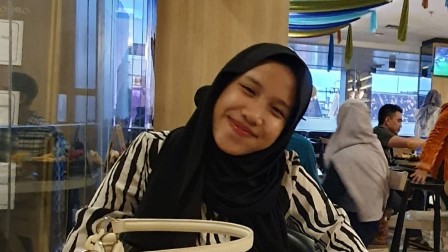 ALEA SAPPHIRE ARKANANTA RAIH DUA MEDALI OLIMPIADE SAINS 