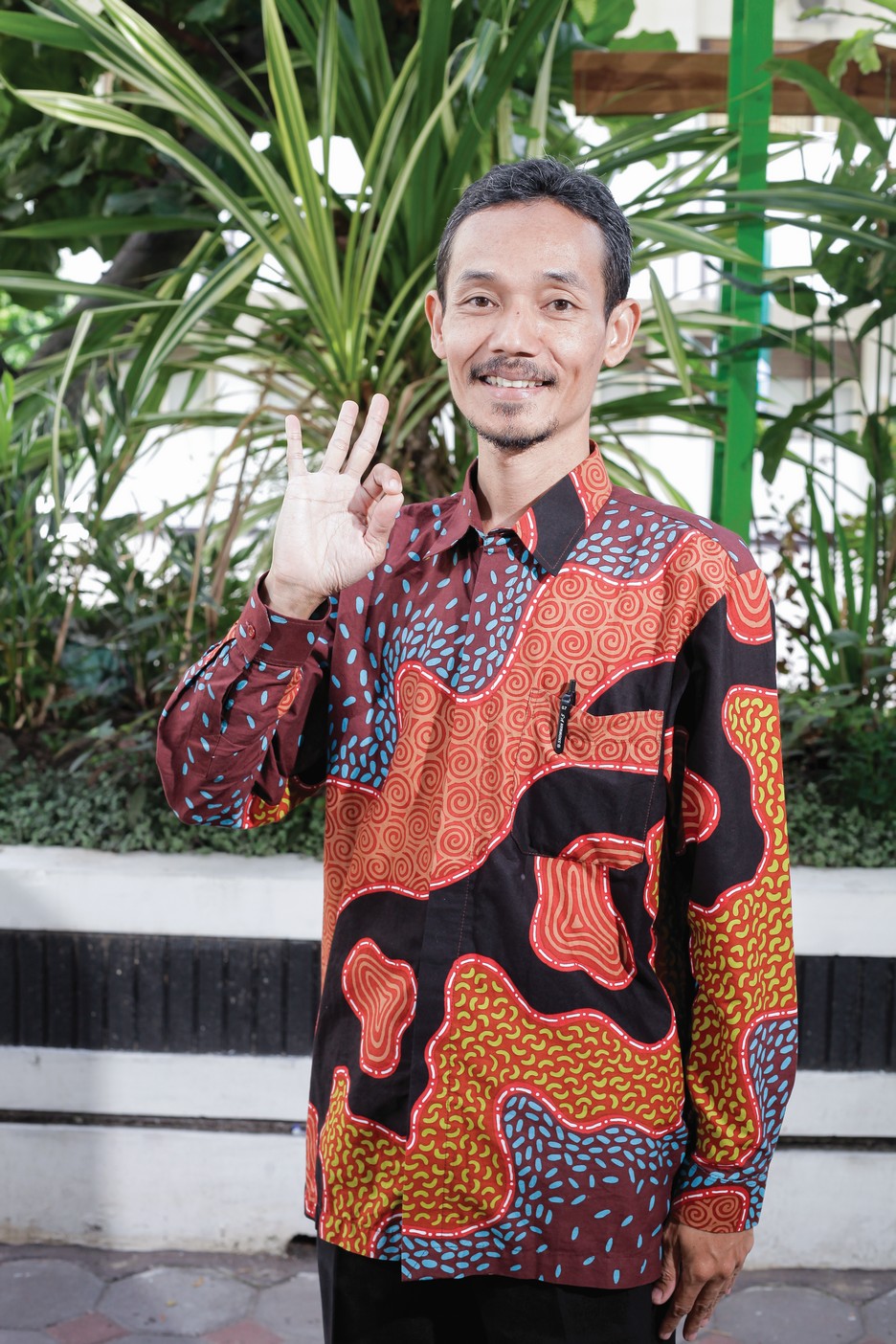 Akhmad Muzakki, S.Sn.,M.Sn. 