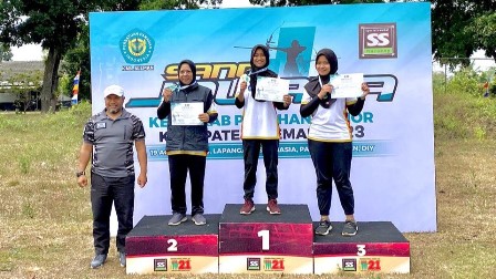 KAKAK ADIK BERPRESTASI, ANJANI DAN ARINI SUKSES RAIH JUARA PANAHAN SENIOR KABUPATEN SLEMAN 2023
