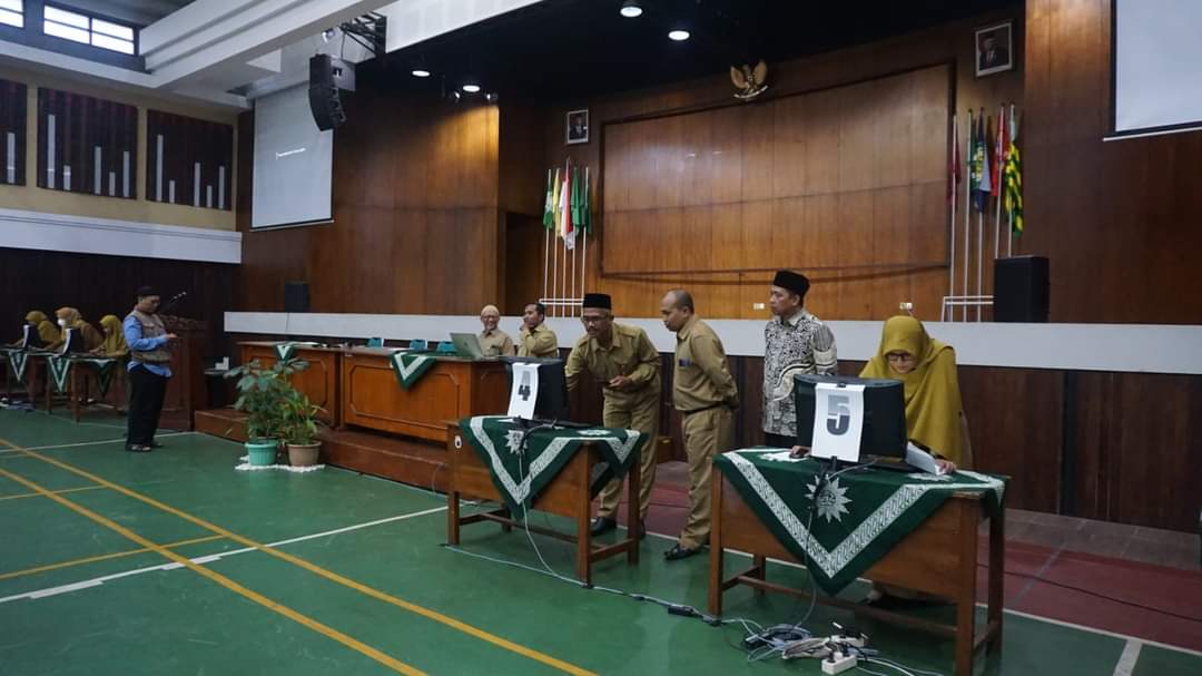 SMA MUHI GELAR PENJARINGAN CALON WAKASEKUR