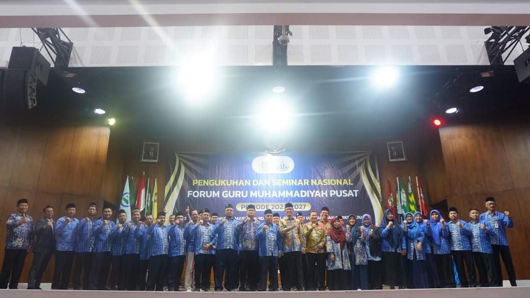 PENGUKUHAN PENGURUS FGM PUSAT DAN SEMINAR NASIONAL SEKOLAH MUHAMMADIYAH BERKEMAJUAN