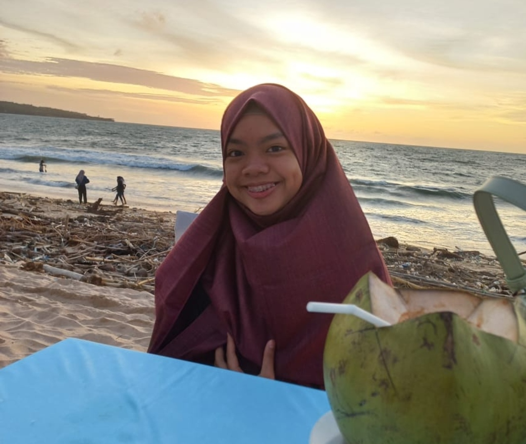 VIELVA RAIH 2 MEDALI DALAM AJANG OLIMPIADE NASIONAL & KEDOKTERAN
