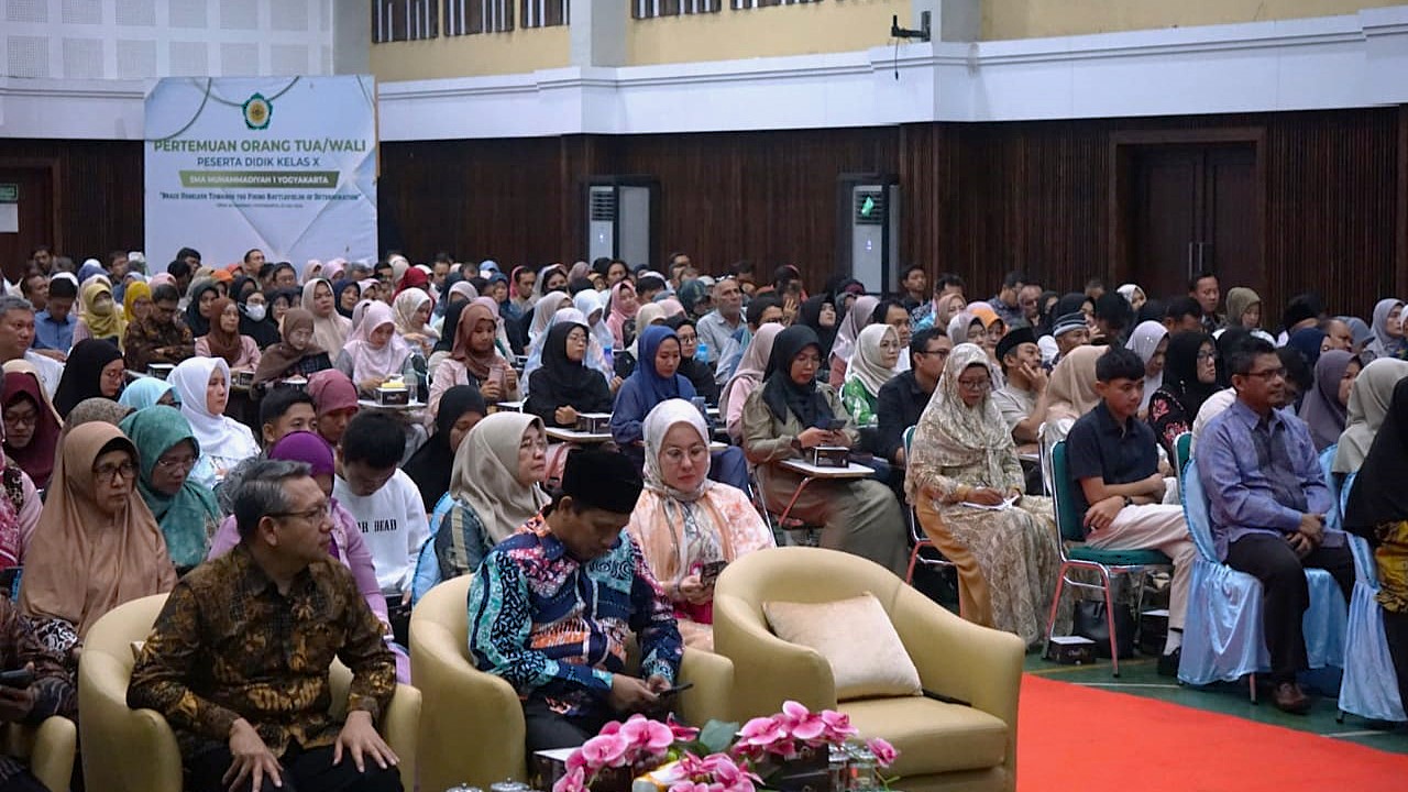 SMA MUHI SAMBUT ORANG TUA PESERTA DIDIK BARU TAHUN AJARAN 2024 / 2025