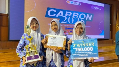 Tim SMA Muhi Raih Juara 3 Ecoreign Poster Competition CARBON 2025