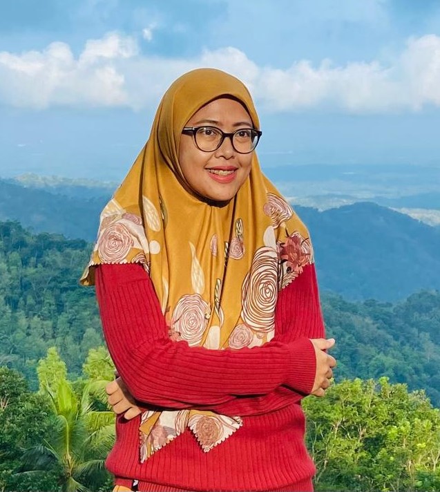 dr. Erlia Indra Paramitha, MMR