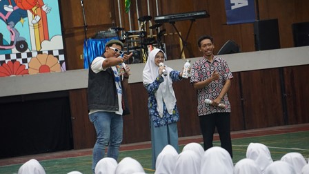 Roadshow Fazzio di SMA Muhammadiyah 1 Yogyakarta Jadi Wadah Pengembangan Bakat dan Minat Siswa