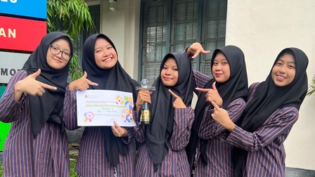 SISWA SMA MUHAMMADIYAH 1 YOGYAKARTA RAIH JUARA 2 FLS2N MUSIK TRADISIONAL TINGKAT KOTA