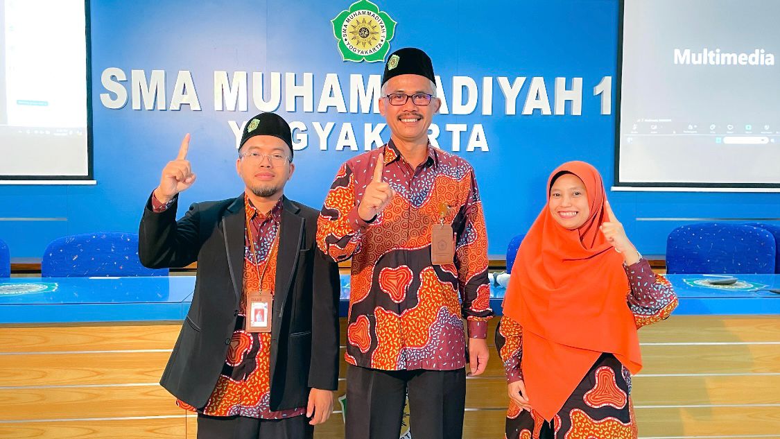 KOMUNITAS BELAJAR GUMREGAH MUHI LAKSANAKAN WEBINAR PENDIDIKAN YANG PERTAMA 