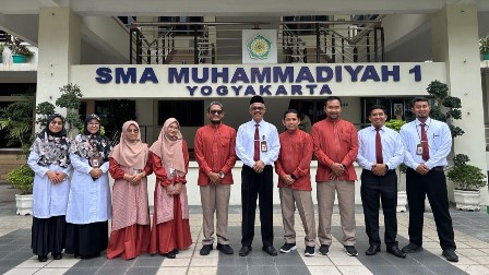 SMA Muhammadiyah 1 Yogyakarta Terima Kunjungan SMP Muhammadiyah 12 Gresik Kota Baru