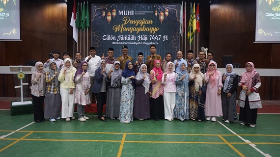 SMA Muhi Gelar Pengajian dan Mangayubagyo Calon Jamaah Haji 1447 H