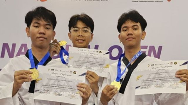 GEMILANG TAYSA ANGGARDA BORONG KEJURNAS TAEKWONDO CHAMPIONSHIP