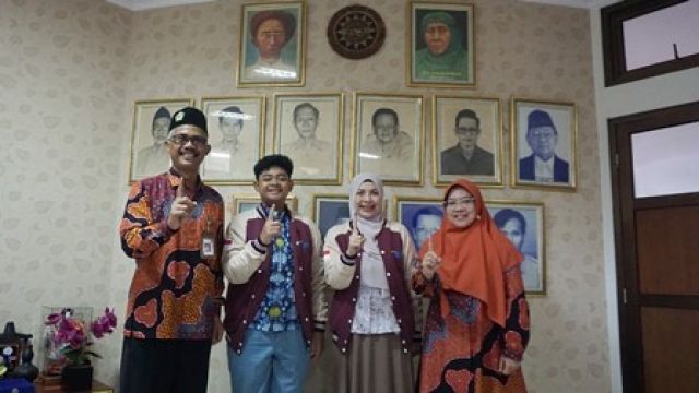 SMA MUHI KIRIM DELEGASI KE OXFORD & CAMBRIDGE, INGGRIS