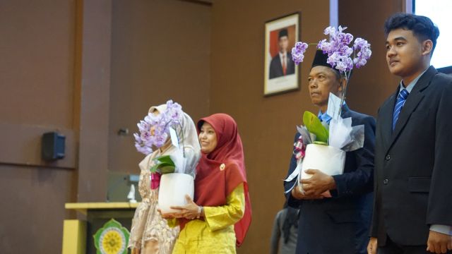 WISUDA
