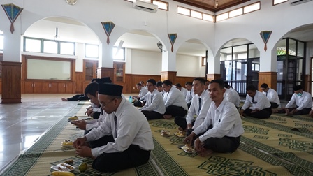 SMA MUHI GELAR PENGAJIAN & PEMBINAAN GTK PERIODE AGUSTUS 2023
