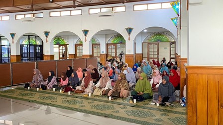 Pengajian Masyarakat Perkuat Ukhuwah Islamiyah di Lingkungan SMA MUHI
