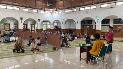 SMA Muhammadiyah 1 Yogyakarta Gelar Pengajian Masyarakat dalam Rangka Mengikat Tali Silaturahmi