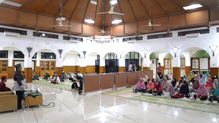 Gelar Pengajian Masyarakat, SMA MUHI Jalin Silaturahmi