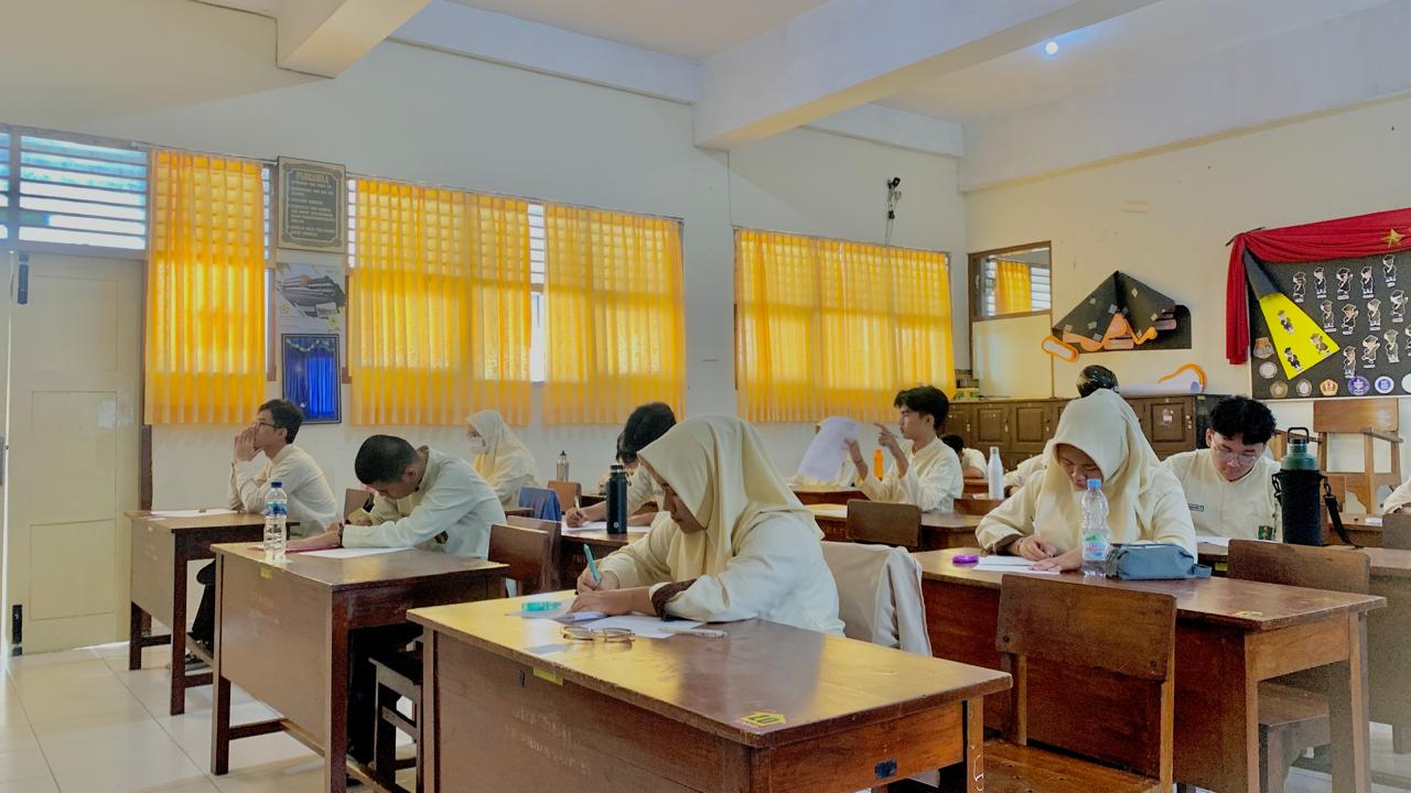 RUTIN MENGUKUR KEMAMPUAN PEMAHAMAN SISWA, MUHI LAKSANAKAN PTS DAN ASB 1 TAHUN AJARAN 2024/2025