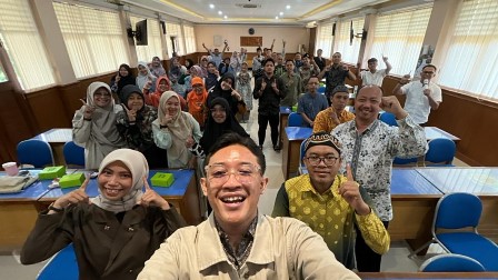 SMA MUHI GELAR PELATIHAN PUBLIC SPEAKING BAGI GURU DAN KARYAWAN