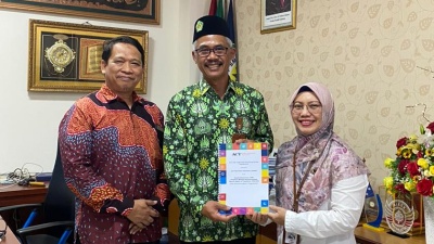 Penandatanganan Renewal Agreement/ Amendment antara SMA Muhammadiyah 1 Yogyakarta dan ACT Education Solutions, Limited