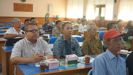 SMA Muhammadiyah 1 Yogyakarta Jalin Silaturahmi dengan Pemilik Pondokan dan Tokoh Masyarakat