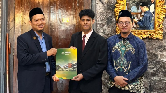 Syamrizal Raih Penghargaan Santri Terbaik Pesantren As-Sakinah SMA Muhammadiyah 1 Yogyakarta