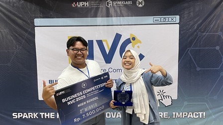 WALIDAN & AIKO RAIH JUARA 2 LOMBA BUSINESS PLAN TINGKAT NASIONAL