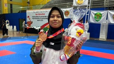 Zahra Putri Nurcahyani Raih Juara 3 Kumite di POPNAS XII Jakarta
